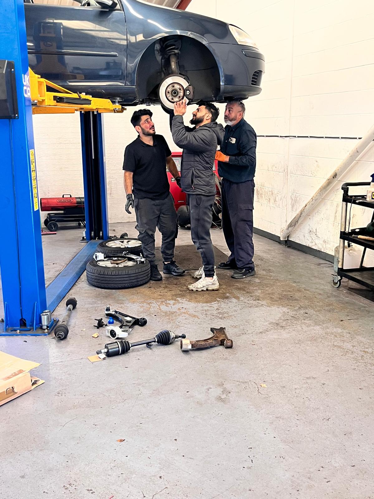 SD Auto Mobile Team at Work